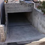 And With Parking Space - 6834 Гостевой дом