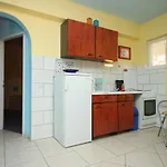 And With Parking Space - 6834 Макарска