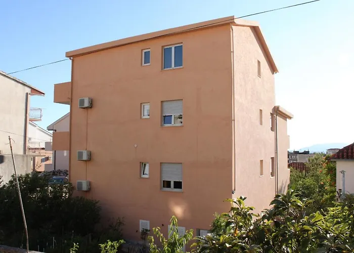 Casa de hóspedes And With Parking Space - 6834 Makarska
